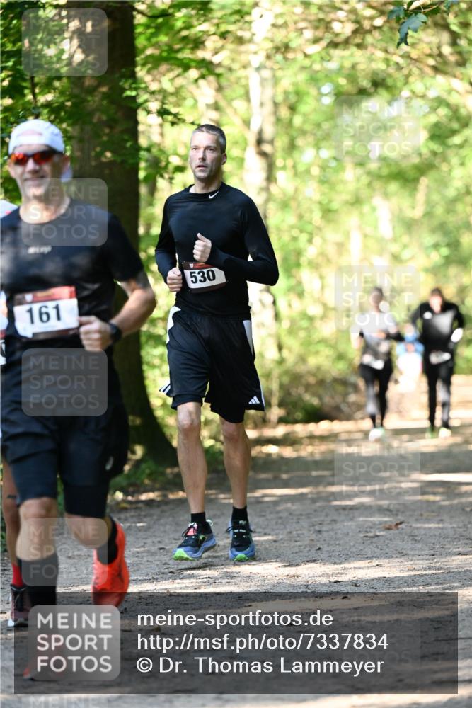 06.10.2024 - Bramfelder Halbmarathon 2024 Dr. Thomas Lammeyer http://msf.ph/oto/7337834 06.10.2024 10:23:30 Laufen 530, 161 meine-sportfotos.de