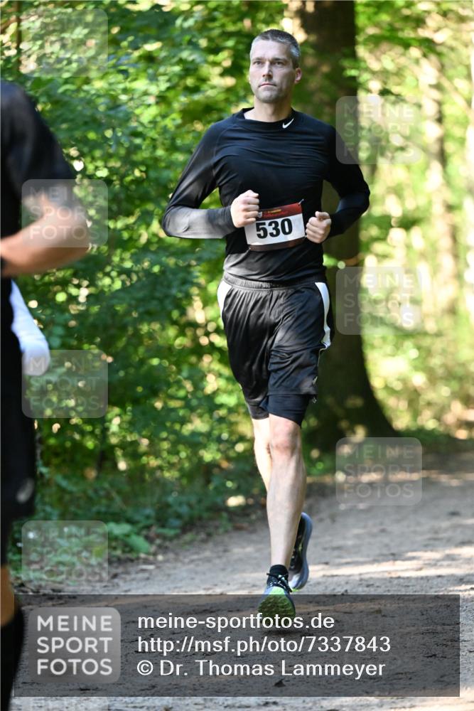 06.10.2024 - Bramfelder Halbmarathon 2024 Dr. Thomas Lammeyer http://msf.ph/oto/7337843 06.10.2024 10:23:31 Laufen 530 meine-sportfotos.de