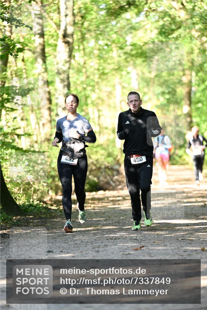 06.10.2024 - Bramfelder Halbmarathon 2024 Dr. Thomas Lammeyer http://msf.ph/oto/7337849 06.10.2024 10:23:34 Laufen 492, 480 meine-sportfotos.de