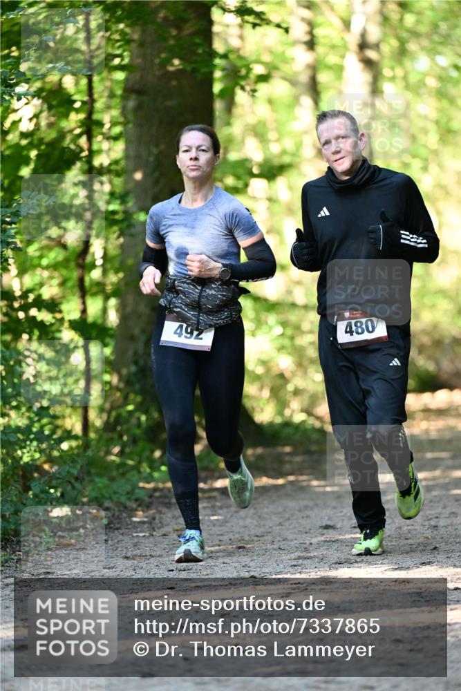 06.10.2024 - Bramfelder Halbmarathon 2024 Dr. Thomas Lammeyer http://msf.ph/oto/7337865 06.10.2024 10:23:36 Laufen 492, 480 meine-sportfotos.de