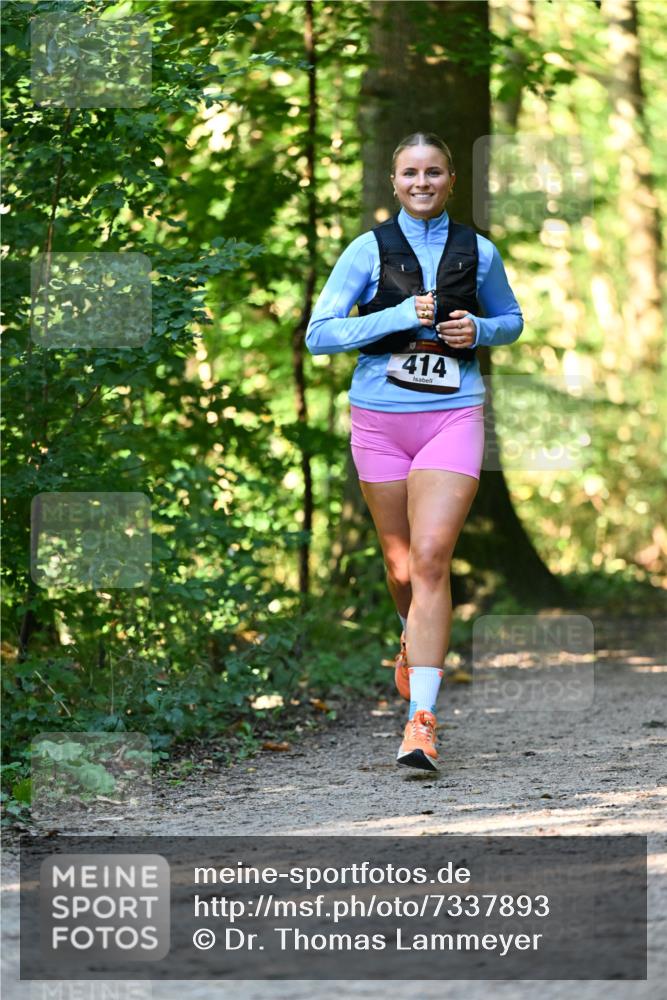 06.10.2024 - Bramfelder Halbmarathon 2024 Dr. Thomas Lammeyer http://msf.ph/oto/7337893 06.10.2024 10:23:47 Laufen 414 meine-sportfotos.de