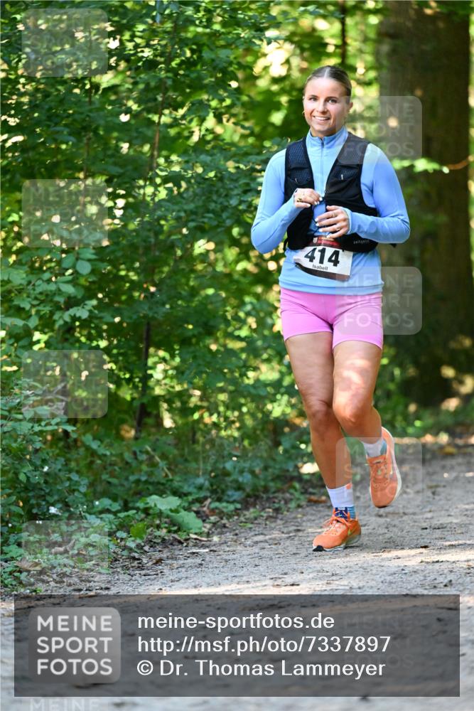 06.10.2024 - Bramfelder Halbmarathon 2024 Dr. Thomas Lammeyer http://msf.ph/oto/7337897 06.10.2024 10:23:48 Laufen 414 meine-sportfotos.de
