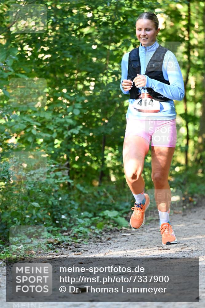 06.10.2024 - Bramfelder Halbmarathon 2024 Dr. Thomas Lammeyer http://msf.ph/oto/7337900 06.10.2024 10:23:48 Laufen 414 meine-sportfotos.de