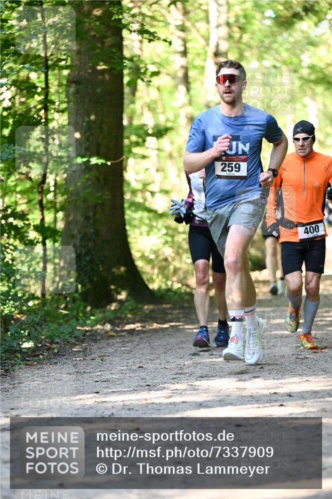 06.10.2024 - Bramfelder Halbmarathon 2024 Dr. Thomas Lammeyer http://msf.ph/oto/7337909 06.10.2024 10:24:02 Laufen 259, 400 meine-sportfotos.de