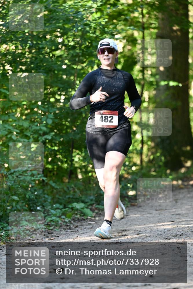 06.10.2024 - Bramfelder Halbmarathon 2024 Dr. Thomas Lammeyer http://msf.ph/oto/7337928 06.10.2024 10:24:08 Laufen 482 meine-sportfotos.de