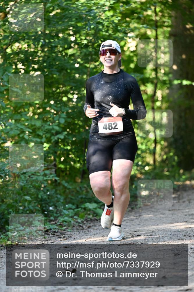 06.10.2024 - Bramfelder Halbmarathon 2024 Dr. Thomas Lammeyer http://msf.ph/oto/7337929 06.10.2024 10:24:08 Laufen 482 meine-sportfotos.de