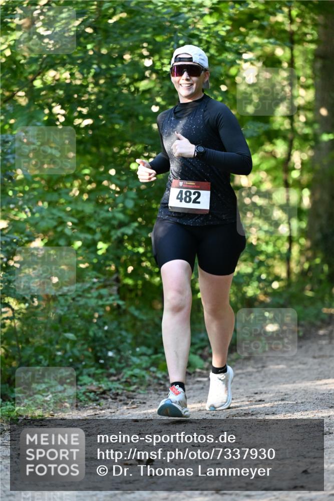 06.10.2024 - Bramfelder Halbmarathon 2024 Dr. Thomas Lammeyer http://msf.ph/oto/7337930 06.10.2024 10:24:08 Laufen 482 meine-sportfotos.de