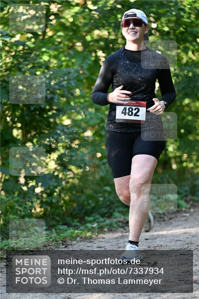 06.10.2024 - Bramfelder Halbmarathon 2024 Dr. Thomas Lammeyer http://msf.ph/oto/7337934 06.10.2024 10:24:08 Laufen 482 meine-sportfotos.de