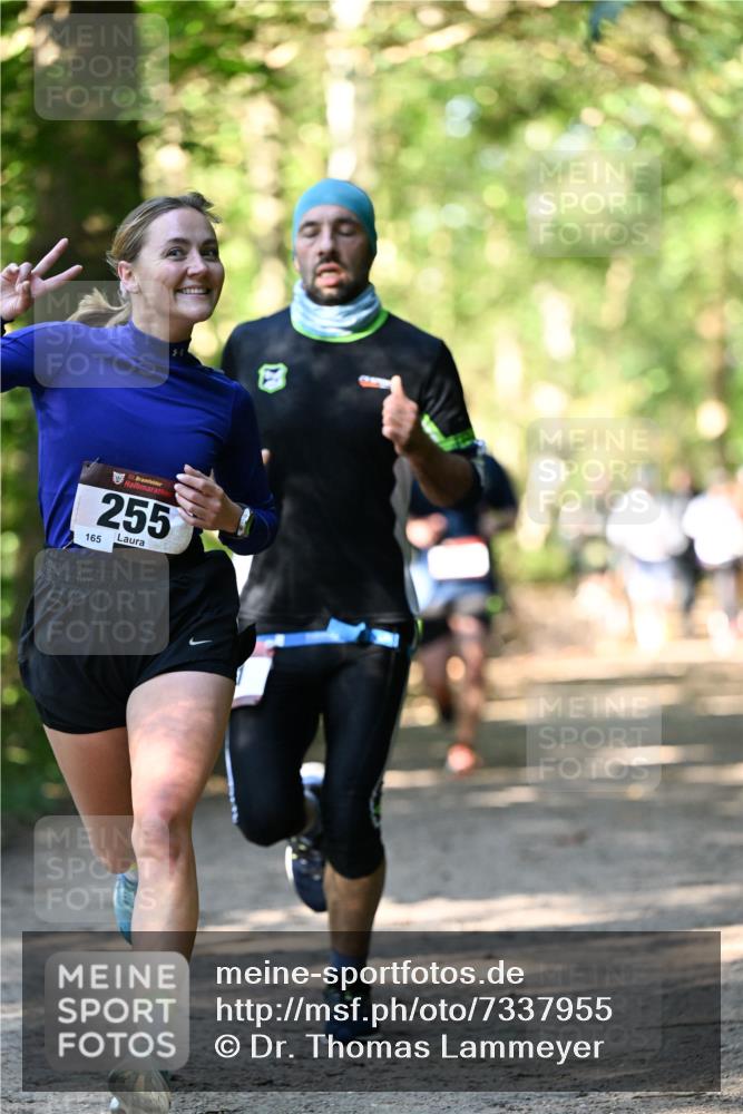 06.10.2024 - Bramfelder Halbmarathon 2024 Dr. Thomas Lammeyer http://msf.ph/oto/7337955 06.10.2024 10:24:17 Laufen 33, 255, 165 meine-sportfotos.de