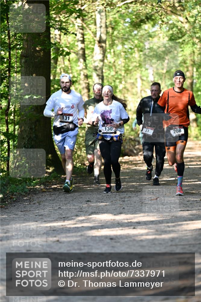 06.10.2024 - Bramfelder Halbmarathon 2024 Dr. Thomas Lammeyer http://msf.ph/oto/7337971 06.10.2024 10:24:28 Laufen 131, 130, 31, 208 meine-sportfotos.de