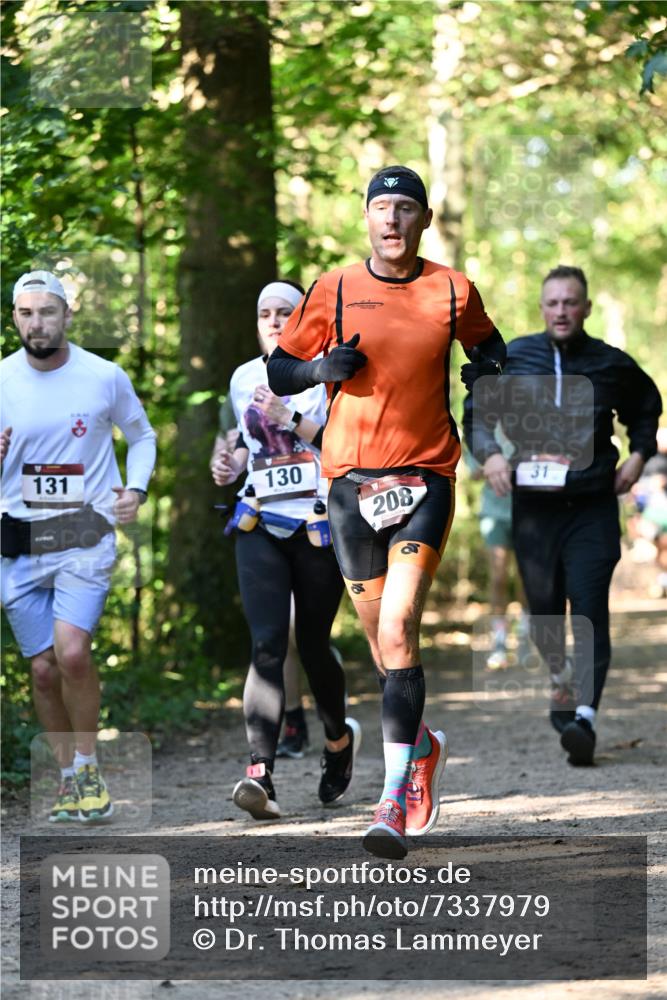 06.10.2024 - Bramfelder Halbmarathon 2024 Dr. Thomas Lammeyer http://msf.ph/oto/7337979 06.10.2024 10:24:30 Laufen 131, 130, 208, 31, 2 meine-sportfotos.de