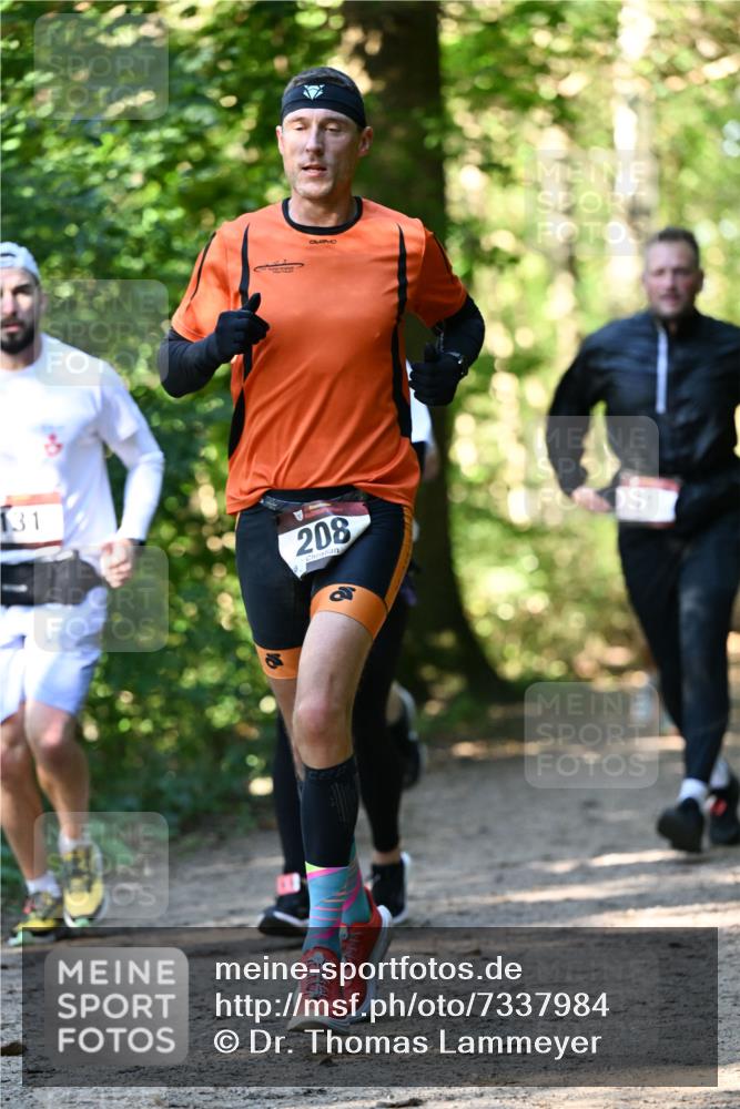 06.10.2024 - Bramfelder Halbmarathon 2024 Dr. Thomas Lammeyer http://msf.ph/oto/7337984 06.10.2024 10:24:30 Laufen 131, 208 meine-sportfotos.de
