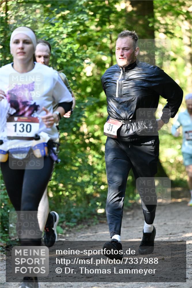 06.10.2024 - Bramfelder Halbmarathon 2024 Dr. Thomas Lammeyer http://msf.ph/oto/7337988 06.10.2024 10:24:32 Laufen 130, 31, 65 meine-sportfotos.de