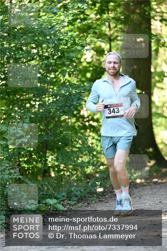06.10.2024 - Bramfelder Halbmarathon 2024 Dr. Thomas Lammeyer http://msf.ph/oto/7337994 06.10.2024 10:24:34 Laufen 343, 33 meine-sportfotos.de