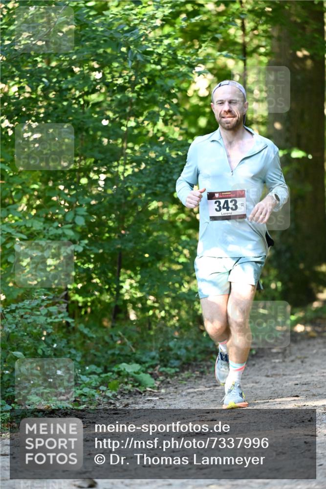 06.10.2024 - Bramfelder Halbmarathon 2024 Dr. Thomas Lammeyer http://msf.ph/oto/7337996 06.10.2024 10:24:34 Laufen 343, 33 meine-sportfotos.de
