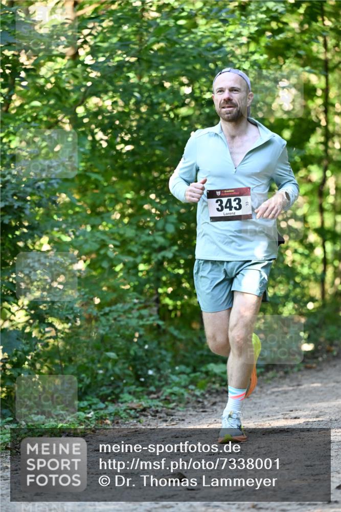 06.10.2024 - Bramfelder Halbmarathon 2024 Dr. Thomas Lammeyer http://msf.ph/oto/7338001 06.10.2024 10:24:35 Laufen 31, 343 meine-sportfotos.de