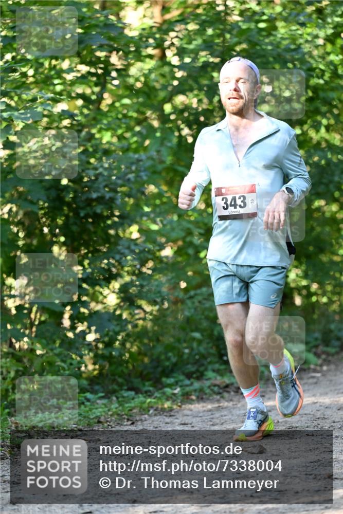 06.10.2024 - Bramfelder Halbmarathon 2024 Dr. Thomas Lammeyer http://msf.ph/oto/7338004 06.10.2024 10:24:35 Laufen 343, 33 meine-sportfotos.de