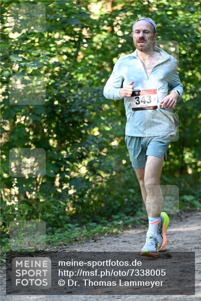 06.10.2024 - Bramfelder Halbmarathon 2024 Dr. Thomas Lammeyer http://msf.ph/oto/7338005 06.10.2024 10:24:35 Laufen 343 meine-sportfotos.de