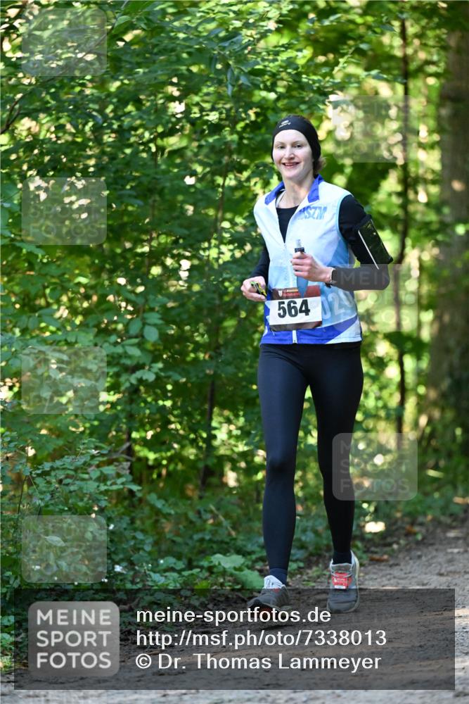 06.10.2024 - Bramfelder Halbmarathon 2024 Dr. Thomas Lammeyer http://msf.ph/oto/7338013 06.10.2024 10:24:38 Laufen 564, 20 meine-sportfotos.de