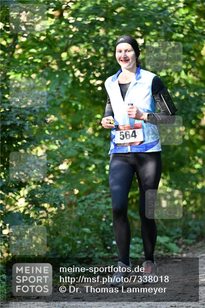 06.10.2024 - Bramfelder Halbmarathon 2024 Dr. Thomas Lammeyer http://msf.ph/oto/7338018 06.10.2024 10:24:39 Laufen 564 meine-sportfotos.de