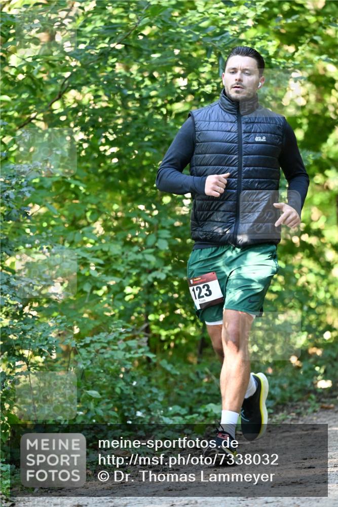 06.10.2024 - Bramfelder Halbmarathon 2024 Dr. Thomas Lammeyer http://msf.ph/oto/7338032 06.10.2024 10:24:42 Laufen 123 meine-sportfotos.de