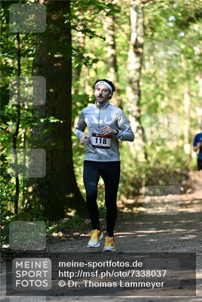 06.10.2024 - Bramfelder Halbmarathon 2024 Dr. Thomas Lammeyer http://msf.ph/oto/7338037 06.10.2024 10:24:44 Laufen 118 meine-sportfotos.de