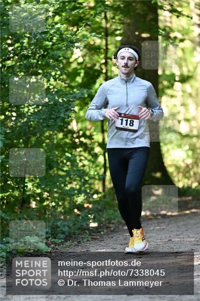 06.10.2024 - Bramfelder Halbmarathon 2024 Dr. Thomas Lammeyer http://msf.ph/oto/7338045 06.10.2024 10:24:46 Laufen 118 meine-sportfotos.de
