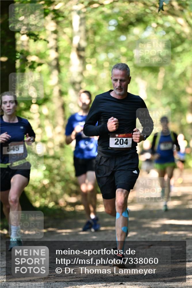 06.10.2024 - Bramfelder Halbmarathon 2024 Dr. Thomas Lammeyer http://msf.ph/oto/7338060 06.10.2024 10:24:49 Laufen 545, 204 meine-sportfotos.de