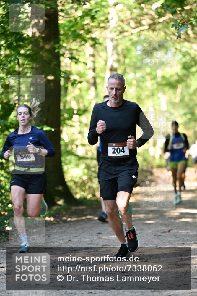 06.10.2024 - Bramfelder Halbmarathon 2024 Dr. Thomas Lammeyer http://msf.ph/oto/7338062 06.10.2024 10:24:50 Laufen 545, 204 meine-sportfotos.de