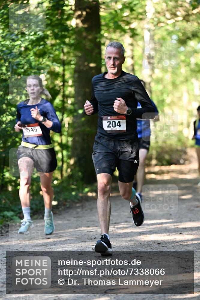 06.10.2024 - Bramfelder Halbmarathon 2024 Dr. Thomas Lammeyer http://msf.ph/oto/7338066 06.10.2024 10:24:50 Laufen 545, 204 meine-sportfotos.de