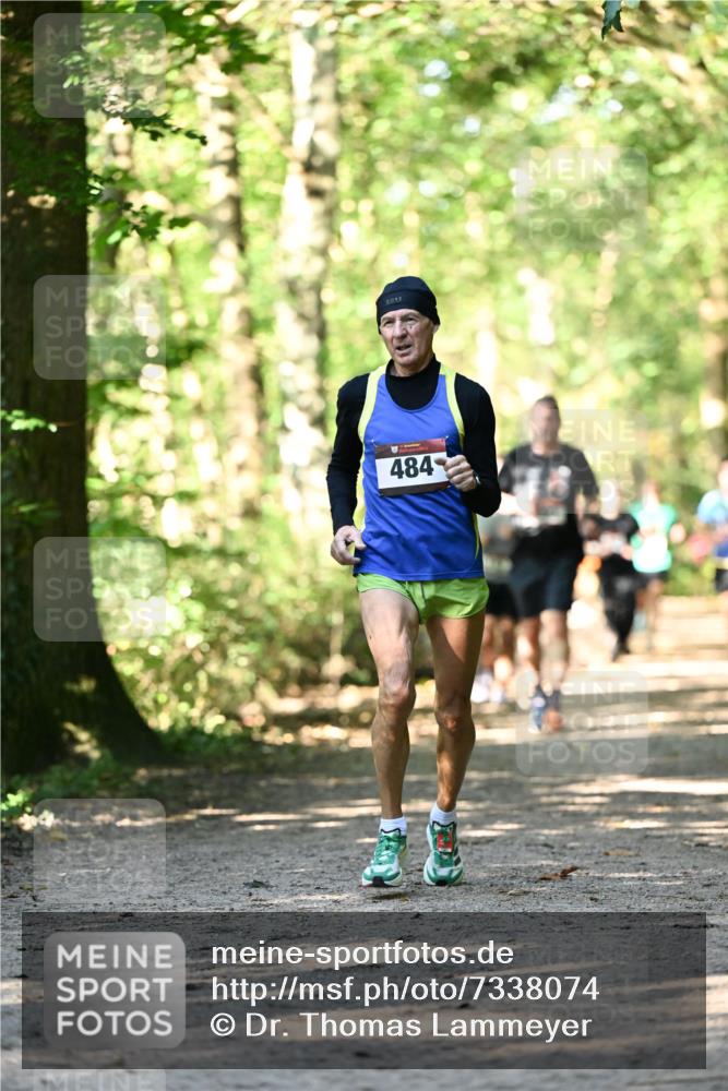 06.10.2024 - Bramfelder Halbmarathon 2024 Dr. Thomas Lammeyer http://msf.ph/oto/7338074 06.10.2024 10:24:53 Laufen 484 meine-sportfotos.de