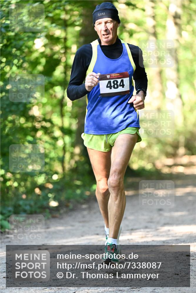 06.10.2024 - Bramfelder Halbmarathon 2024 Dr. Thomas Lammeyer http://msf.ph/oto/7338087 06.10.2024 10:24:55 Laufen 33, 484 meine-sportfotos.de