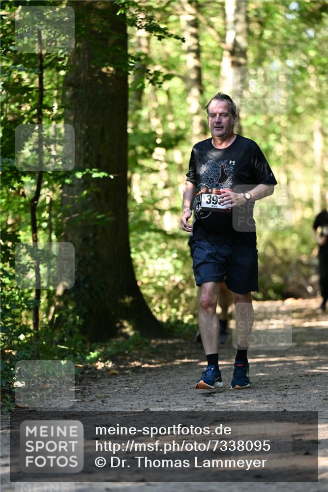 06.10.2024 - Bramfelder Halbmarathon 2024 Dr. Thomas Lammeyer http://msf.ph/oto/7338095 06.10.2024 10:24:58 Laufen 39 meine-sportfotos.de