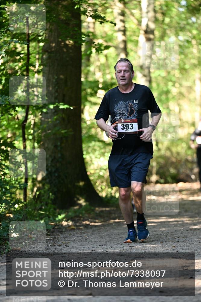 06.10.2024 - Bramfelder Halbmarathon 2024 Dr. Thomas Lammeyer http://msf.ph/oto/7338097 06.10.2024 10:24:58 Laufen 393 meine-sportfotos.de