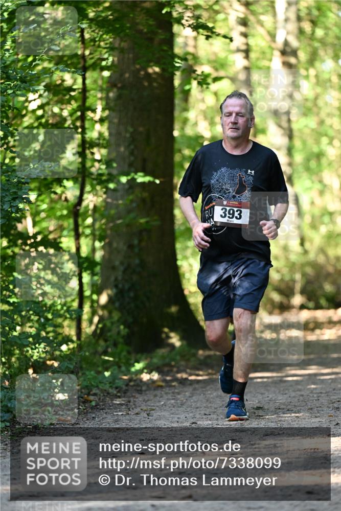 06.10.2024 - Bramfelder Halbmarathon 2024 Dr. Thomas Lammeyer http://msf.ph/oto/7338099 06.10.2024 10:24:59 Laufen 393 meine-sportfotos.de