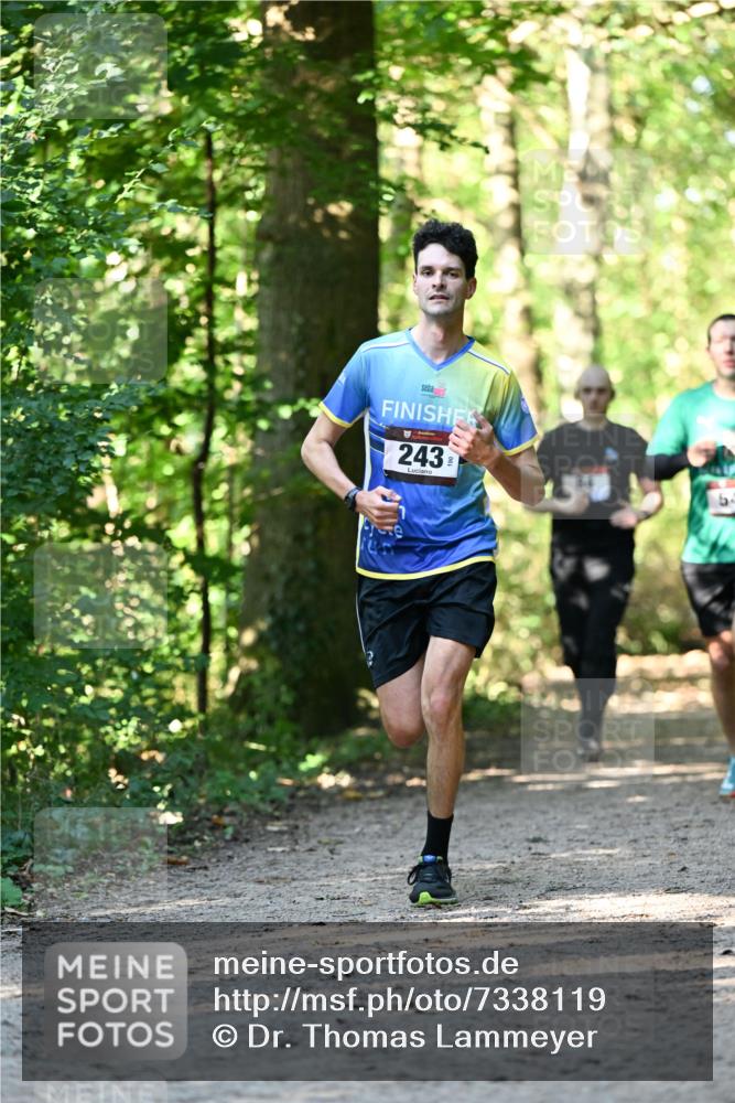 06.10.2024 - Bramfelder Halbmarathon 2024 Dr. Thomas Lammeyer http://msf.ph/oto/7338119 06.10.2024 10:25:04 Laufen 243 meine-sportfotos.de