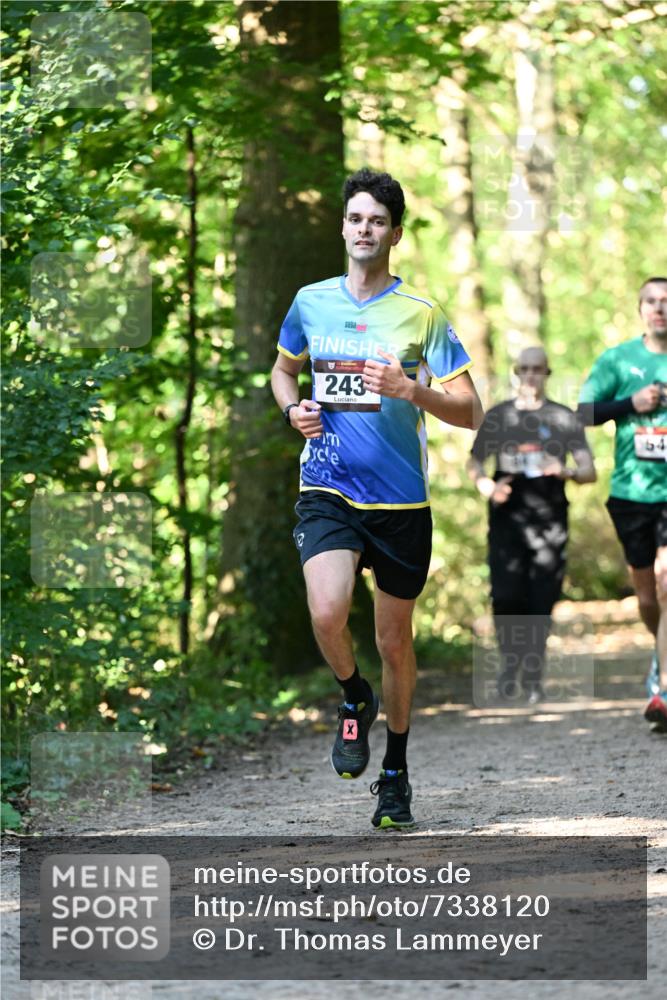 06.10.2024 - Bramfelder Halbmarathon 2024 Dr. Thomas Lammeyer http://msf.ph/oto/7338120 06.10.2024 10:25:04 Laufen 243 meine-sportfotos.de