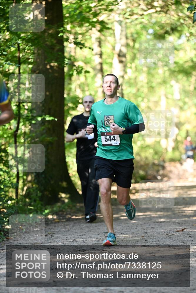 06.10.2024 - Bramfelder Halbmarathon 2024 Dr. Thomas Lammeyer http://msf.ph/oto/7338125 06.10.2024 10:25:05 Laufen 544, 173 meine-sportfotos.de