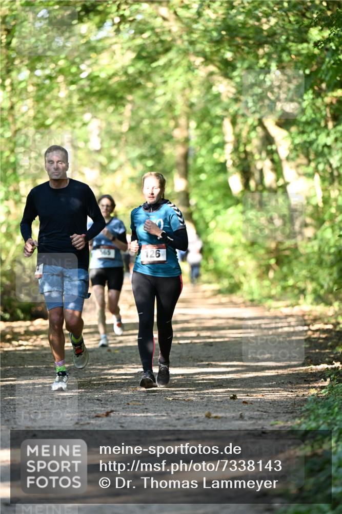 06.10.2024 - Bramfelder Halbmarathon 2024 Dr. Thomas Lammeyer http://msf.ph/oto/7338143 06.10.2024 10:25:16 Laufen 126 meine-sportfotos.de