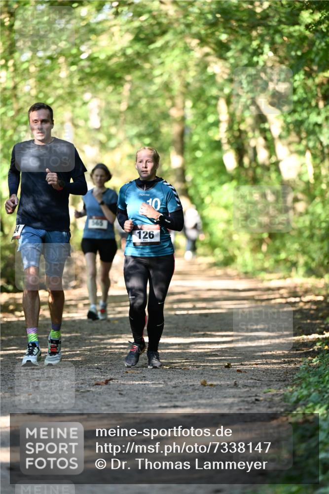 06.10.2024 - Bramfelder Halbmarathon 2024 Dr. Thomas Lammeyer http://msf.ph/oto/7338147 06.10.2024 10:25:16 Laufen 565, 10, 126 meine-sportfotos.de
