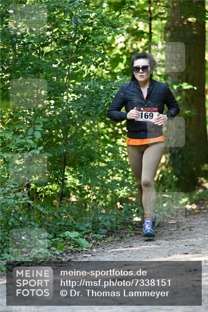 06.10.2024 - Bramfelder Halbmarathon 2024 Dr. Thomas Lammeyer http://msf.ph/oto/7338151 06.10.2024 10:25:17 Laufen 169 meine-sportfotos.de