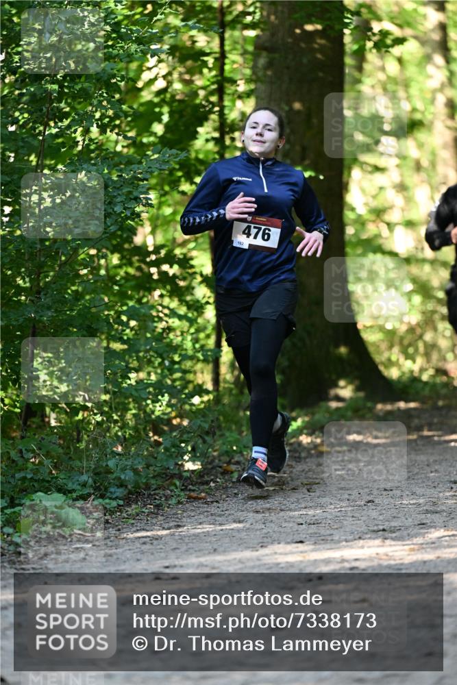 06.10.2024 - Bramfelder Halbmarathon 2024 Dr. Thomas Lammeyer http://msf.ph/oto/7338173 06.10.2024 10:25:43 Laufen 476, 162 meine-sportfotos.de