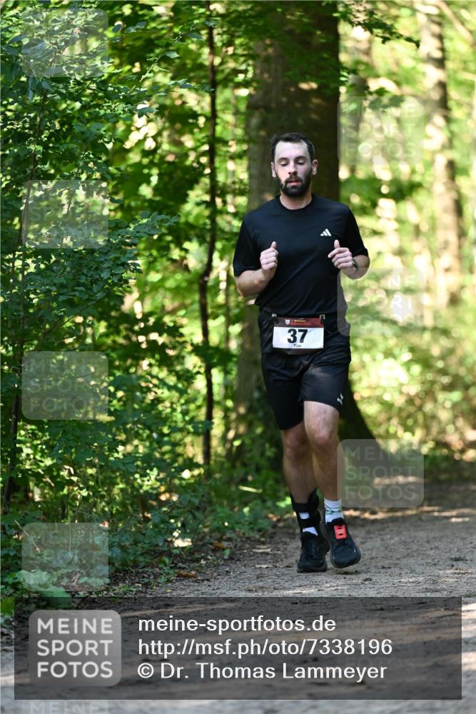06.10.2024 - Bramfelder Halbmarathon 2024 Dr. Thomas Lammeyer http://msf.ph/oto/7338196 06.10.2024 10:25:48 Laufen 37 meine-sportfotos.de