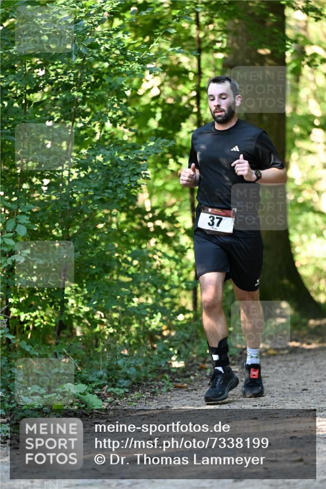 06.10.2024 - Bramfelder Halbmarathon 2024 Dr. Thomas Lammeyer http://msf.ph/oto/7338199 06.10.2024 10:25:48 Laufen 37 meine-sportfotos.de