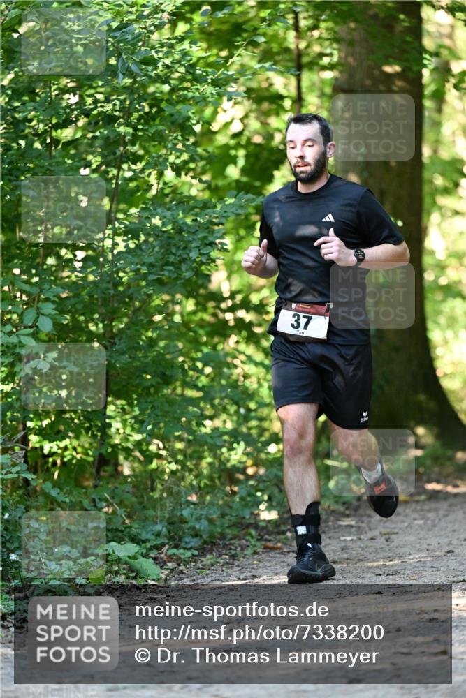 06.10.2024 - Bramfelder Halbmarathon 2024 Dr. Thomas Lammeyer http://msf.ph/oto/7338200 06.10.2024 10:25:49 Laufen 37 meine-sportfotos.de