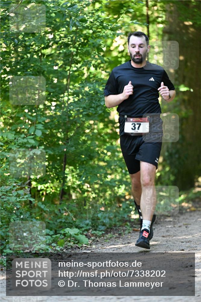 06.10.2024 - Bramfelder Halbmarathon 2024 Dr. Thomas Lammeyer http://msf.ph/oto/7338202 06.10.2024 10:25:49 Laufen 37 meine-sportfotos.de