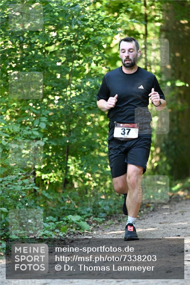 06.10.2024 - Bramfelder Halbmarathon 2024 Dr. Thomas Lammeyer http://msf.ph/oto/7338203 06.10.2024 10:25:49 Laufen 37 meine-sportfotos.de