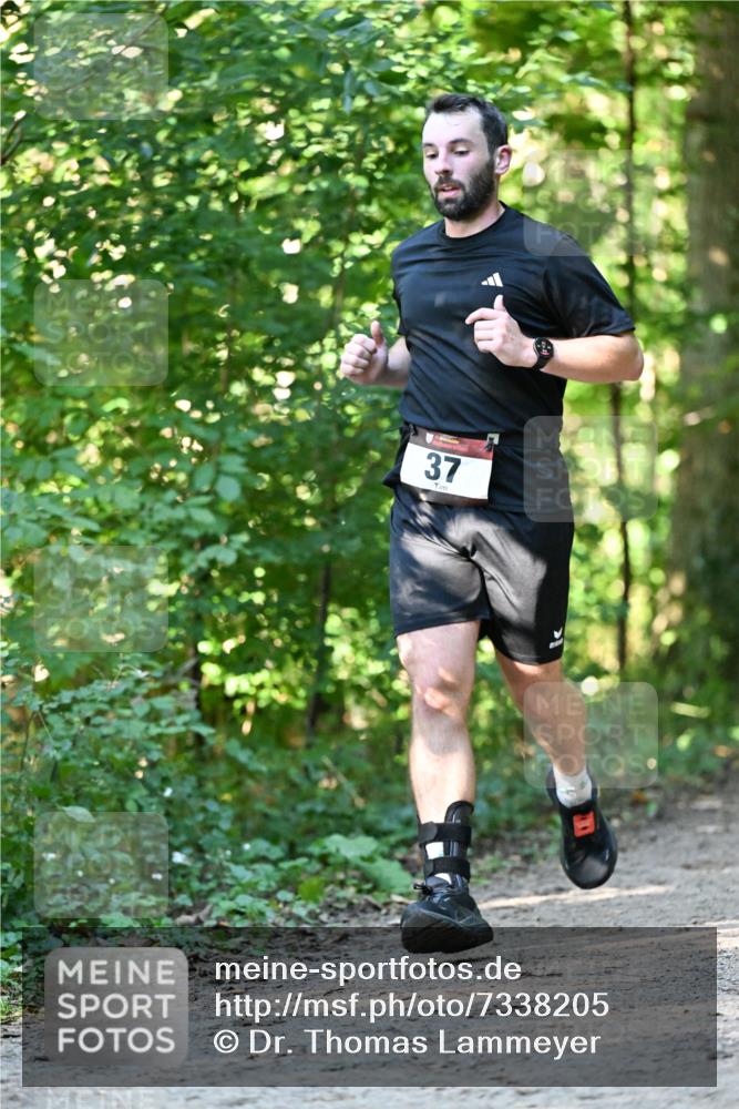 06.10.2024 - Bramfelder Halbmarathon 2024 Dr. Thomas Lammeyer http://msf.ph/oto/7338205 06.10.2024 10:25:49 Laufen 37 meine-sportfotos.de