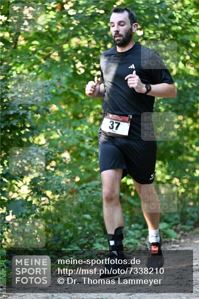 06.10.2024 - Bramfelder Halbmarathon 2024 Dr. Thomas Lammeyer http://msf.ph/oto/7338210 06.10.2024 10:25:50 Laufen 37 meine-sportfotos.de