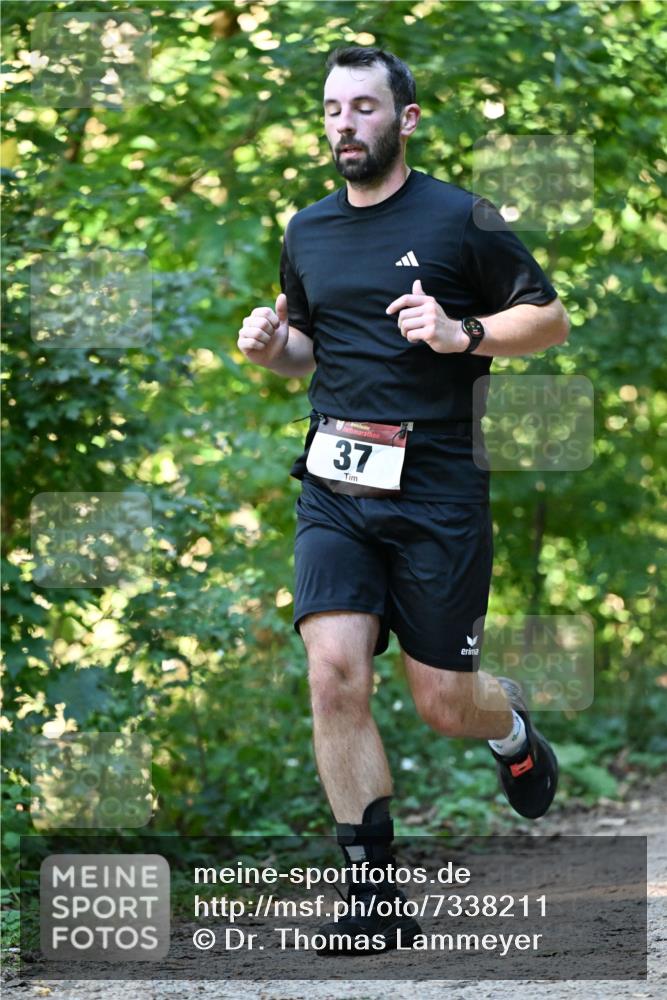06.10.2024 - Bramfelder Halbmarathon 2024 Dr. Thomas Lammeyer http://msf.ph/oto/7338211 06.10.2024 10:25:50 Laufen 37 meine-sportfotos.de
